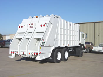 R 9025 3 Split Body Rear Loader